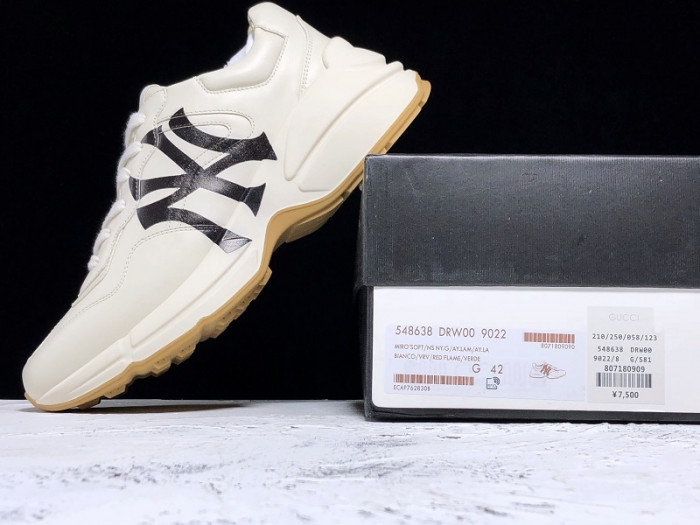 G*u*i sneaker