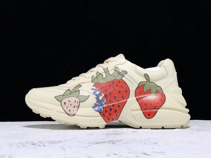 G*u*i sneaker