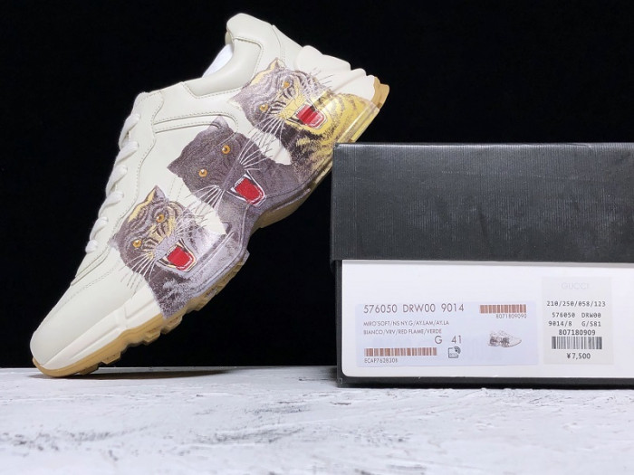 G*u*i sneaker