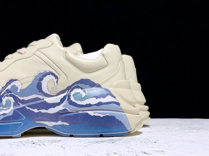 G*u*i sneaker