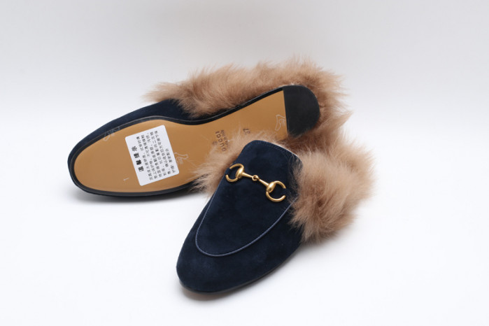 G*u*i sneaker