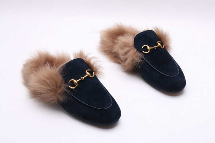 G*u*i sneaker