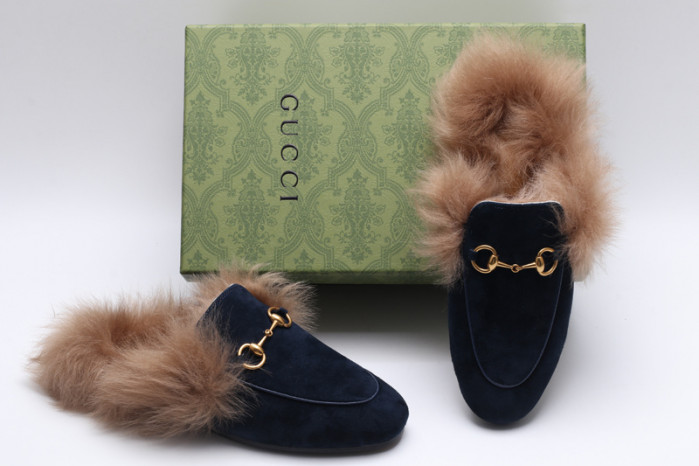 G*u*i sneaker
