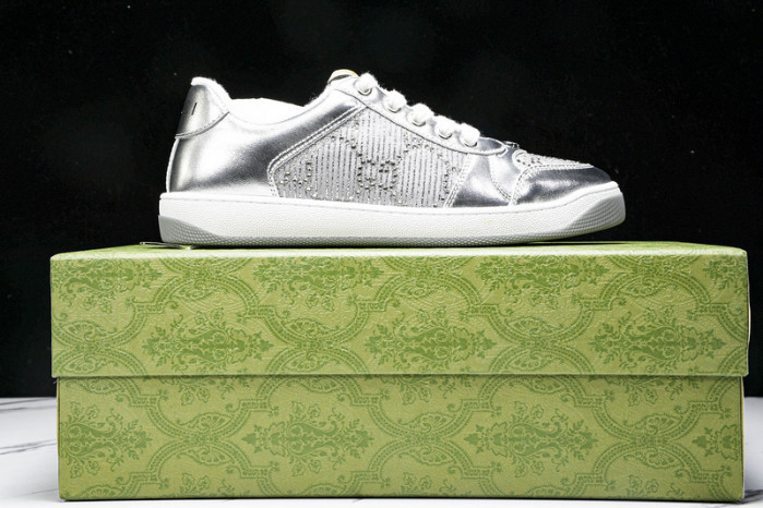 G*u*i sneaker