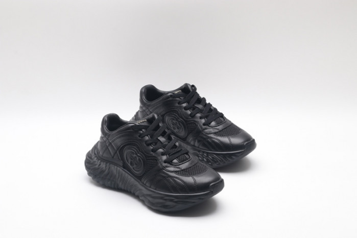 G*u*i sneaker
