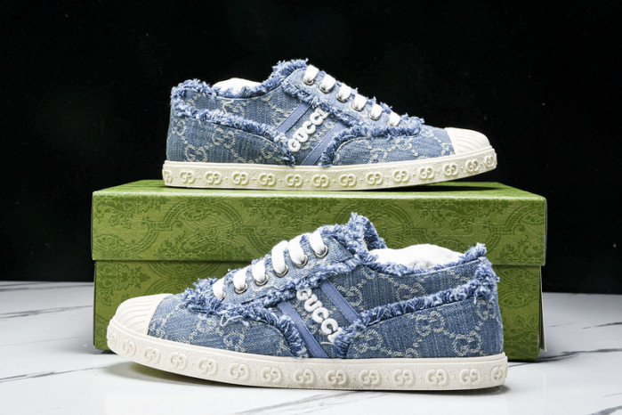 G*u*i sneaker