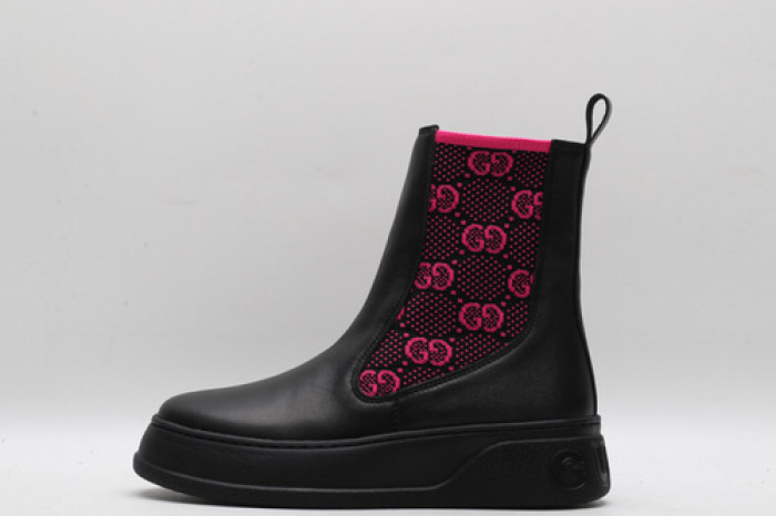 G*u*i sneaker