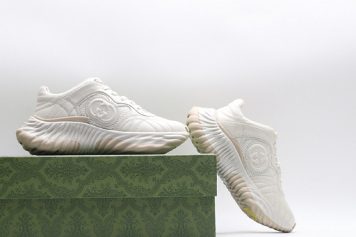 G*u*i sneaker