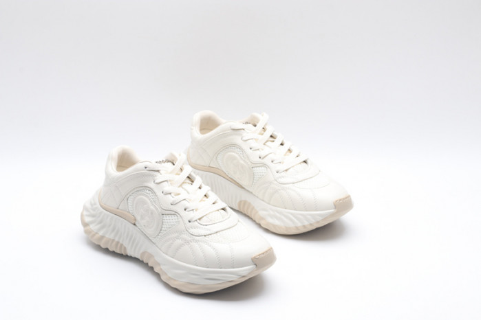 G*u*i sneaker