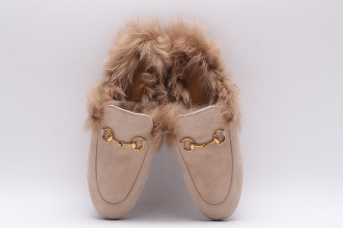 G*u*i sneaker
