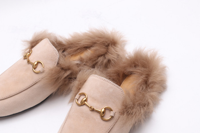 G*u*i sneaker