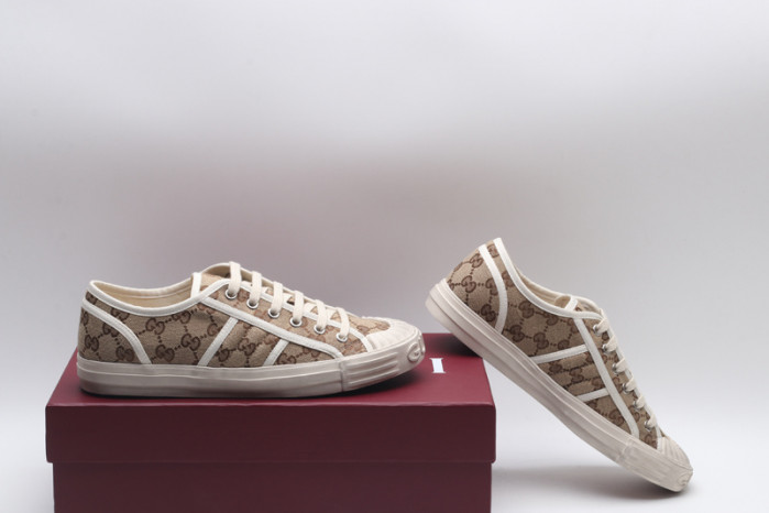 G*u*i sneaker