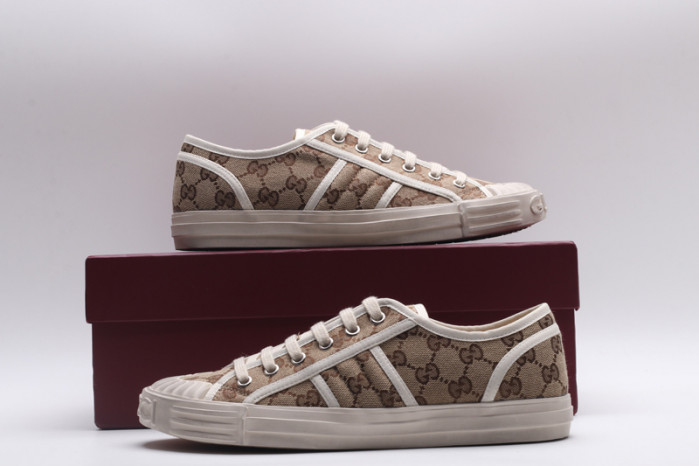 G*u*i sneaker