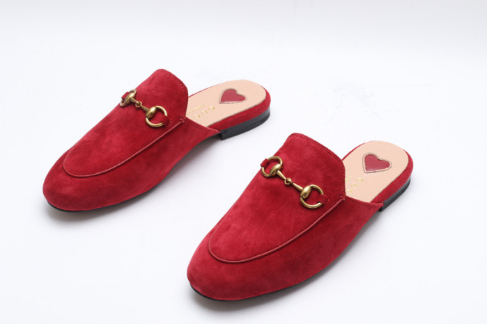 G*u*i sneaker
