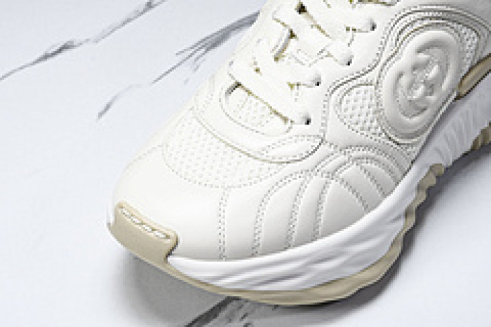 G*u*i sneaker