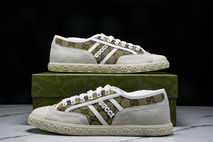G*u*i sneaker