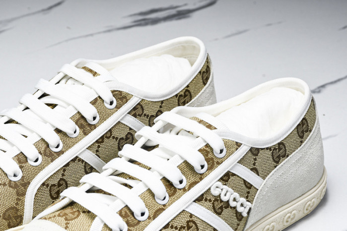 G*u*i sneaker