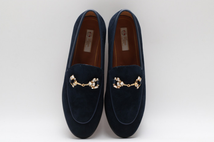 G*u*i sneaker