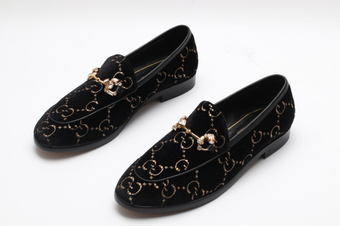 G*u*i sneaker