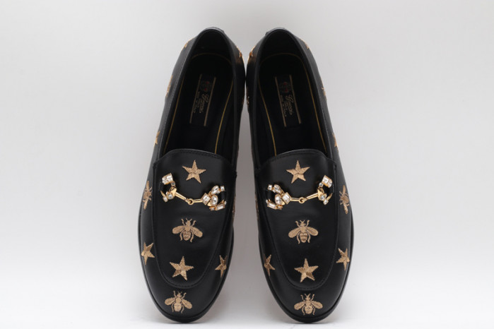 G*u*i sneaker