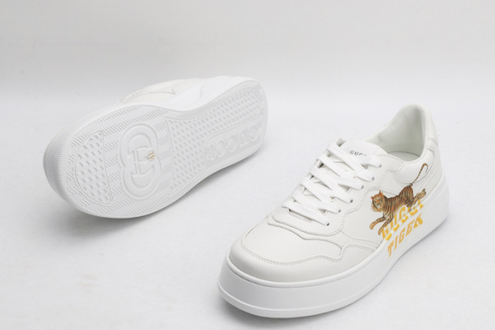 G*u*i sneaker