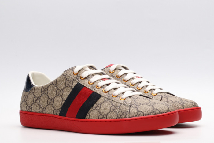 G*u*i sneaker