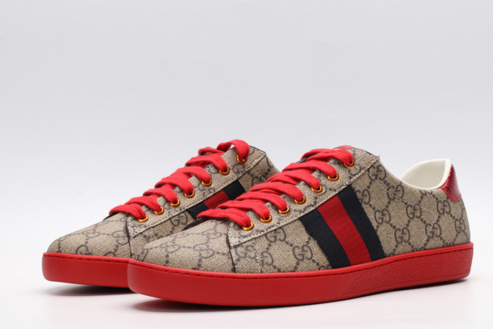 G*u*i sneaker