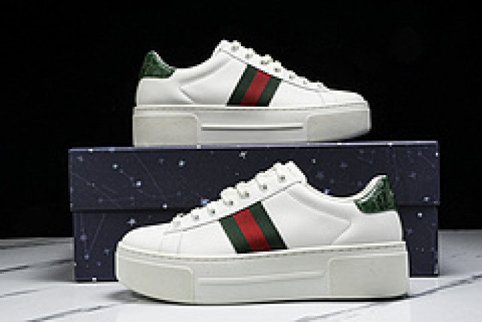 G*u*i sneaker