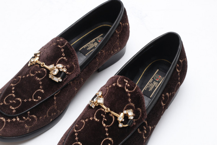 G*u*i sneaker