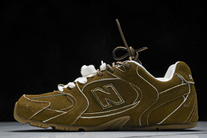 New Balance Miu