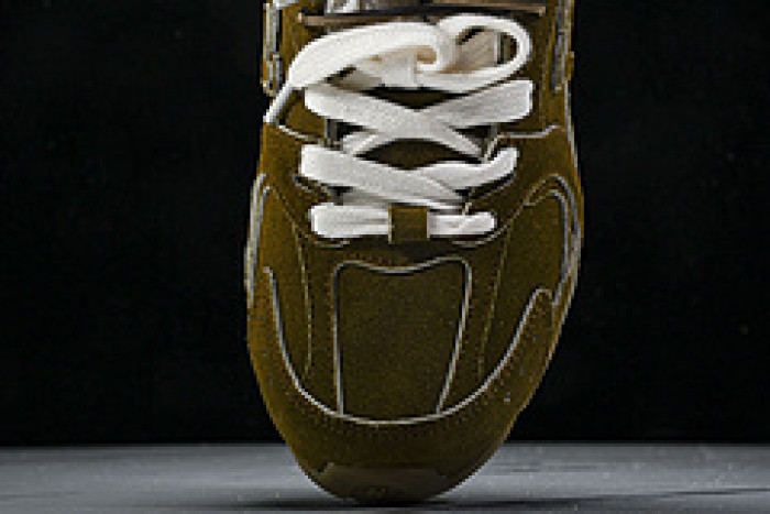 New Balance Miu