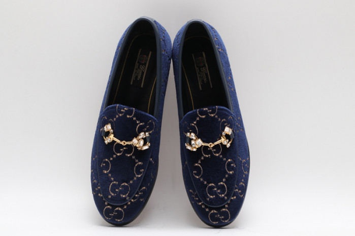G*u*i sneaker