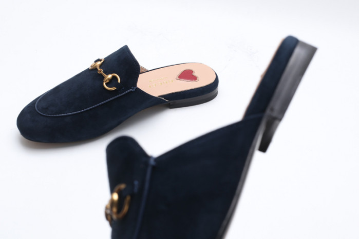 G*u*i sneaker