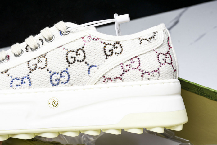 G*u*i sneaker