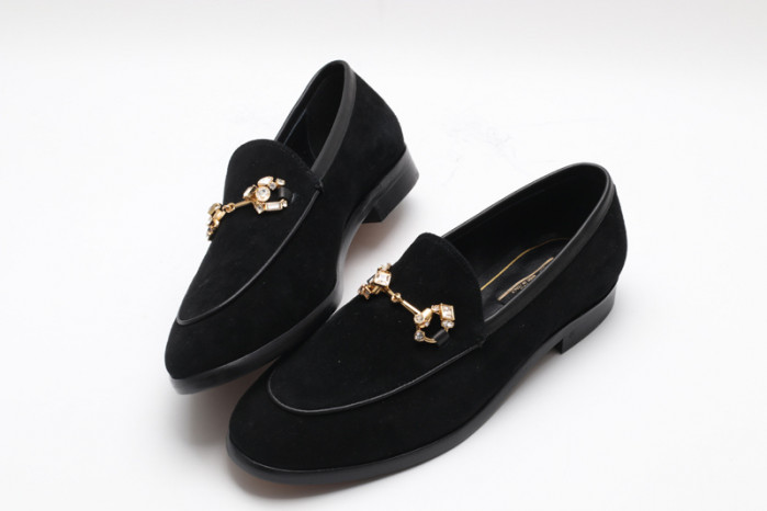G*u*i sneaker