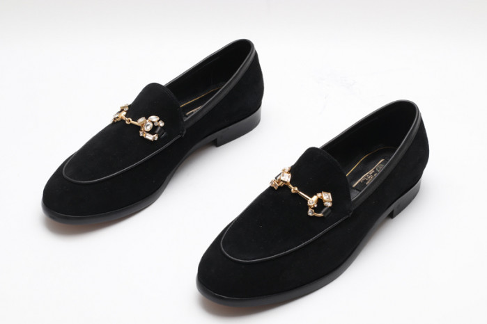 G*u*i sneaker