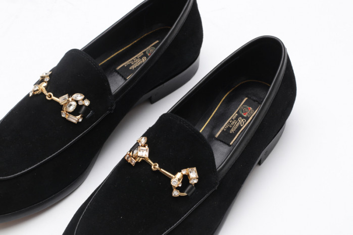 G*u*i sneaker