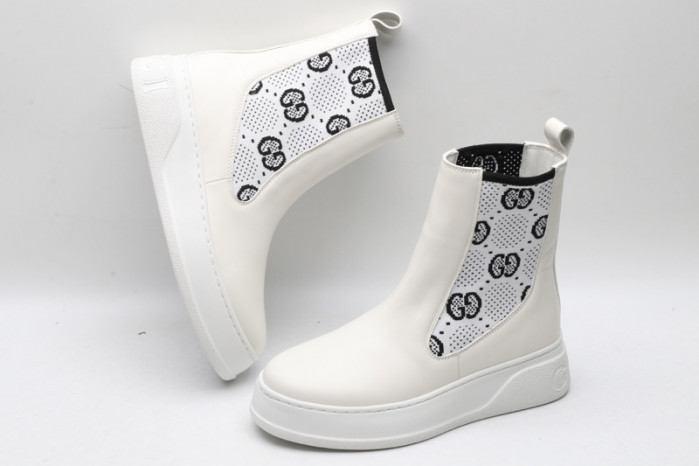 G*u*i sneaker