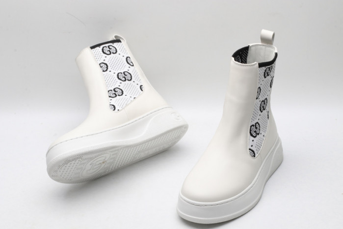 G*u*i sneaker