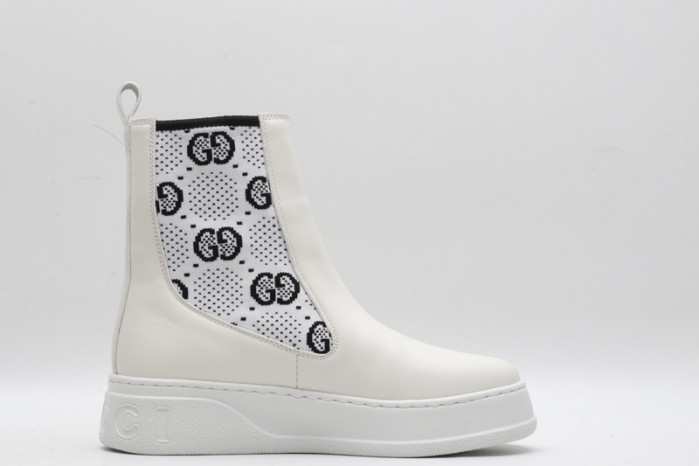 G*u*i sneaker