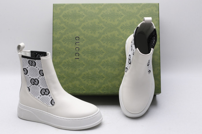 G*u*i sneaker
