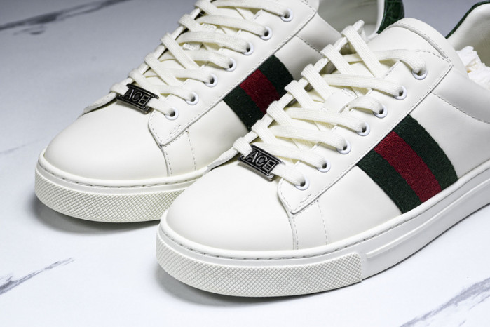 G*u*i sneaker