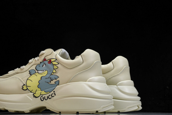 G*u*i sneaker