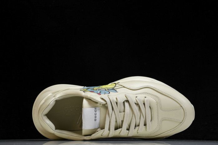 G*u*i sneaker
