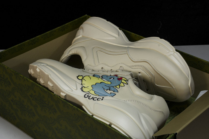 G*u*i sneaker