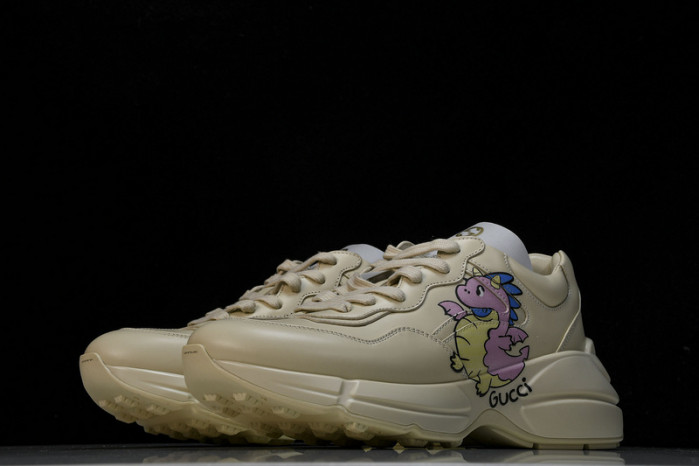 G*u*i sneaker