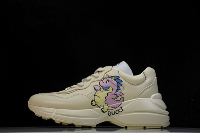 G*u*i sneaker