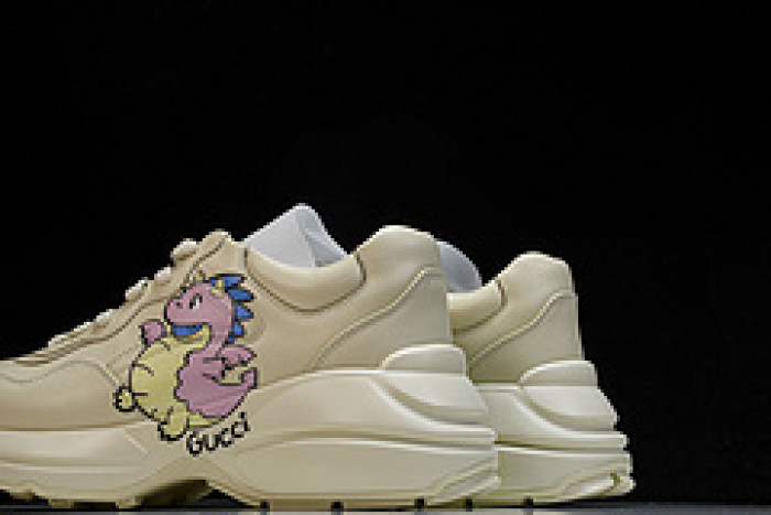 G*u*i sneaker