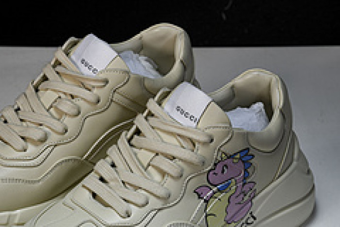 G*u*i sneaker