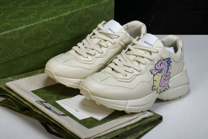 G*u*i sneaker